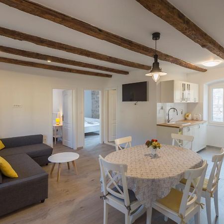 Apartments Bepi Komiža מראה חיצוני תמונה