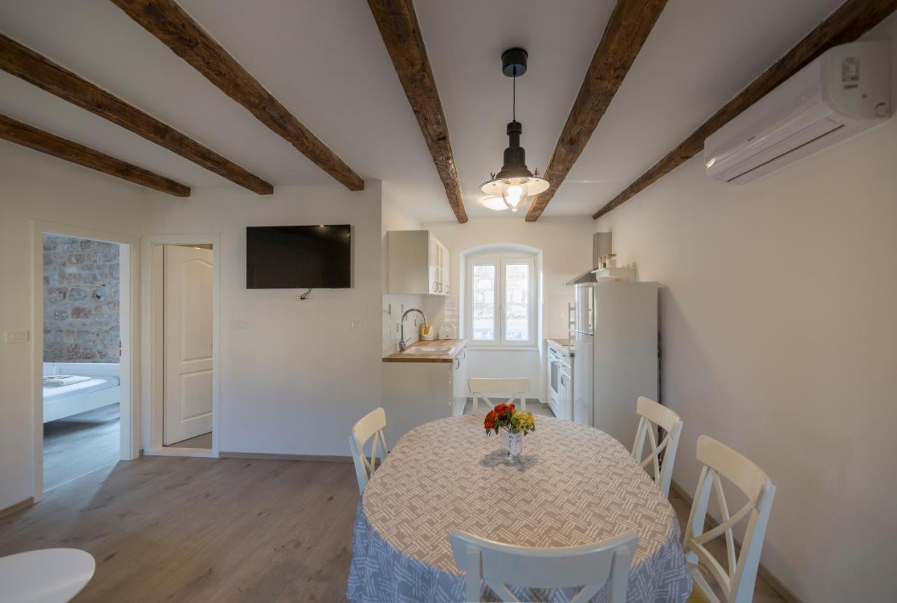 Apartments Bepi Komiža מראה חיצוני תמונה