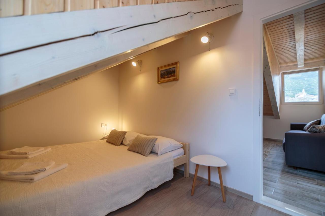 Apartments Bepi Komiža מראה חיצוני תמונה