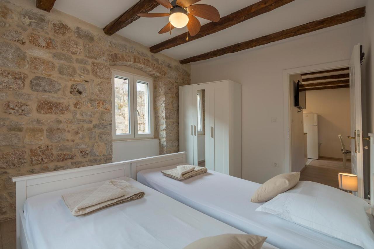 Apartments Bepi Komiža מראה חיצוני תמונה